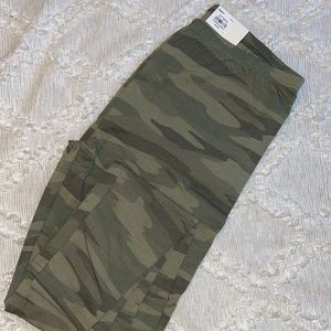 NWT Camo leggings